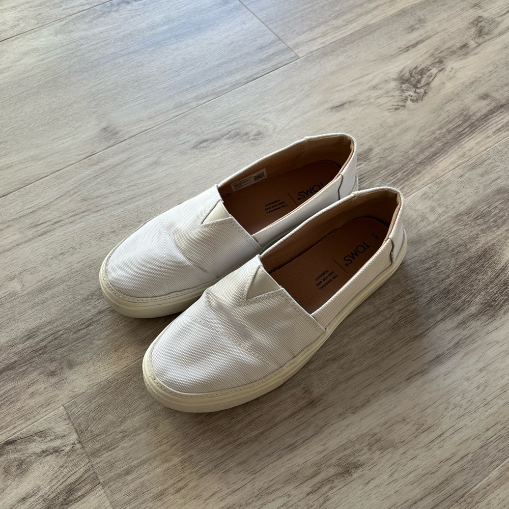 Toms Slip On Sneakers